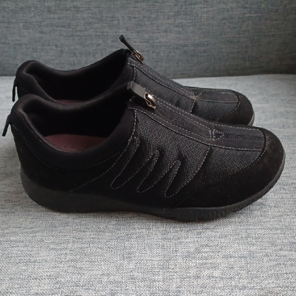 Easy Spirit Black Women's Shoes - Picture 5 of 6